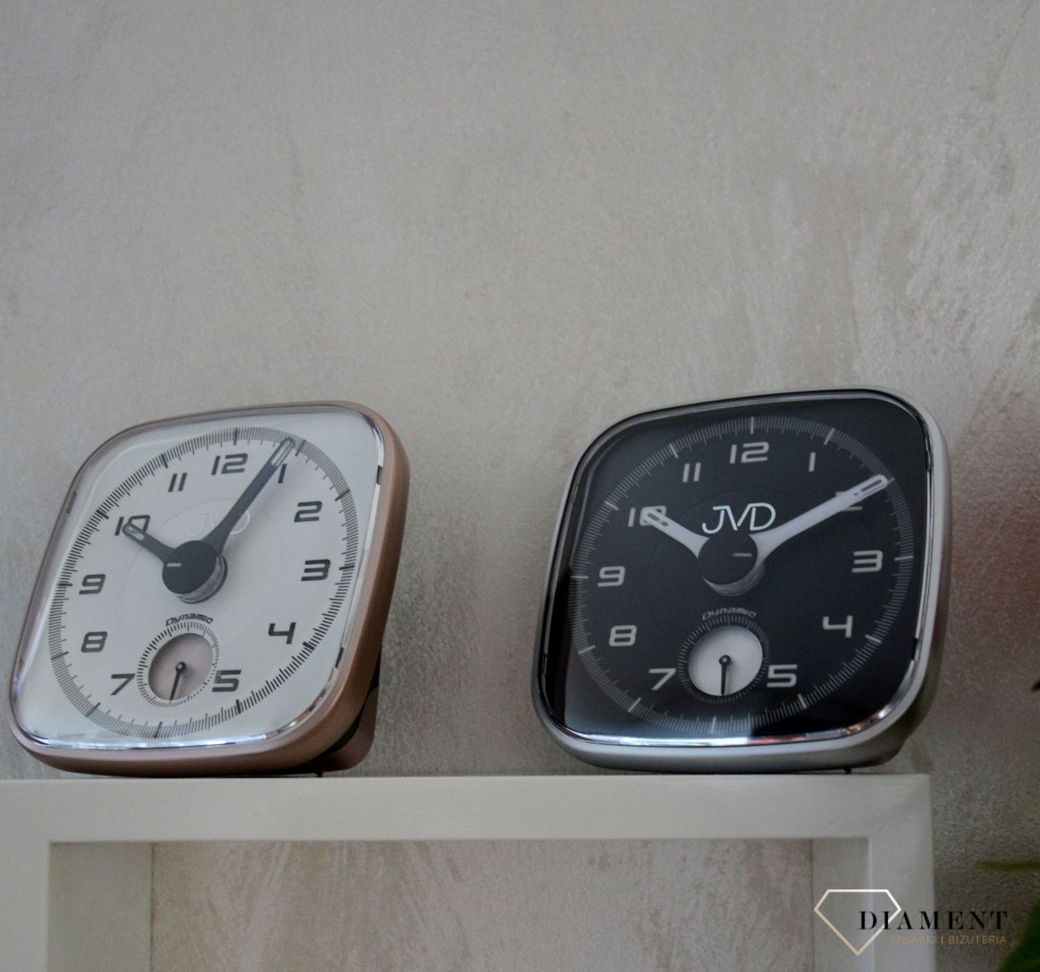 Budzik nowoczesny JVD w obudowie w kolorze różowego złota i szarego SRPC09 (2).jpg