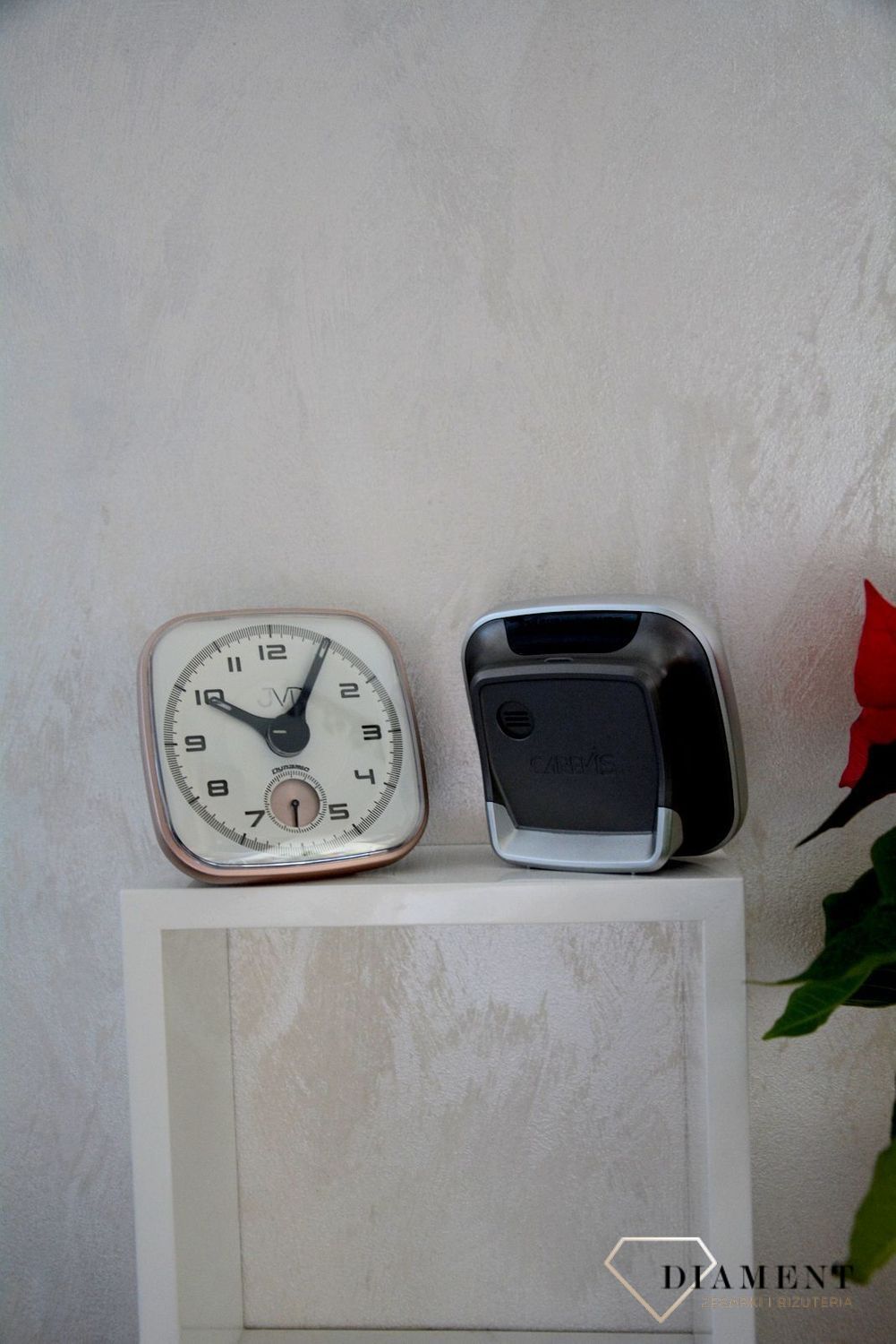 Budzik nowoczesny JVD w obudowie w kolorze różowego złota i szarego SRPC09 (2).jpg