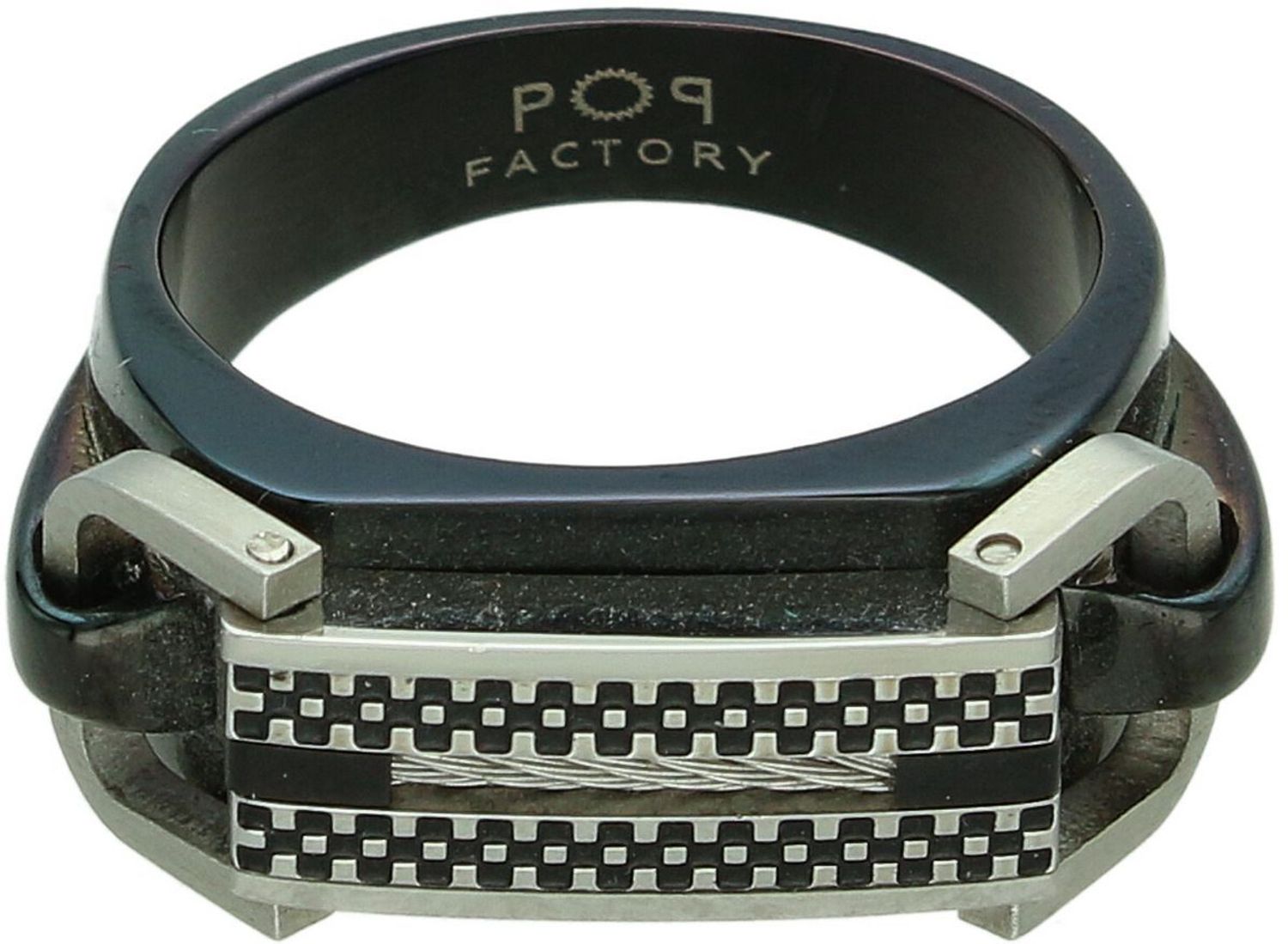 Pierścionek męski DIA-SYGNET-APARTI ze stali w odcieniach srebra i czerni. Stylowy sygnet z ozdobnym elementem 2,5 × 1,2 cm i szyną 5 mm. Elegancki dodatek dla nowoczesnego mężczyzny.1.jpg