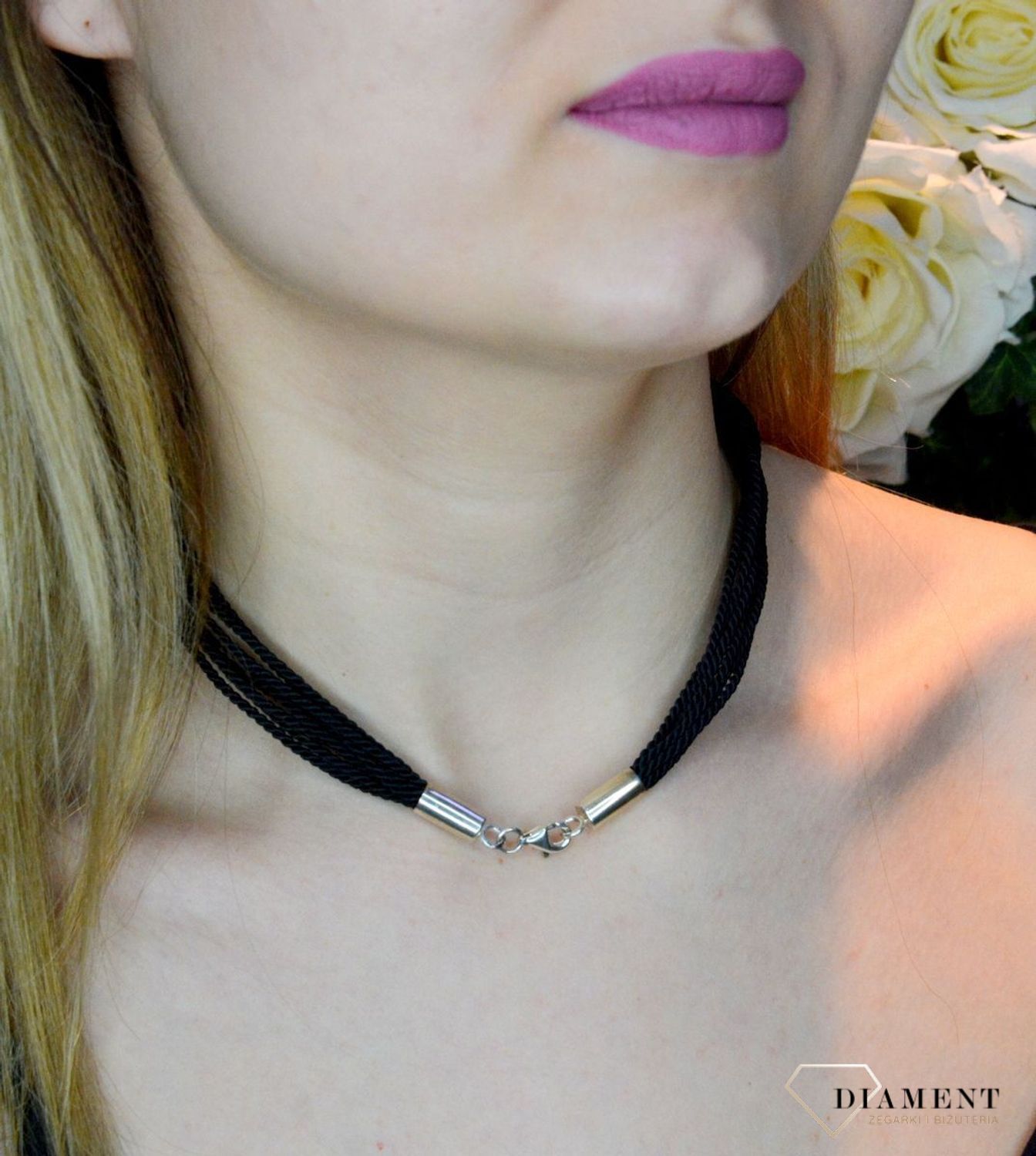 Naszyjnik czarny sznureczki ze srebrnym zapięciem DIA-SZNURKI-CZARNE-925. Ciekawy, oryginalny naszyjnik sznureczki to dodatek idealny na lato. Naszyjnik typu choker. Modny naszyjnik damski. Naszyjnik idealny na lato. Naszyjni.jpg