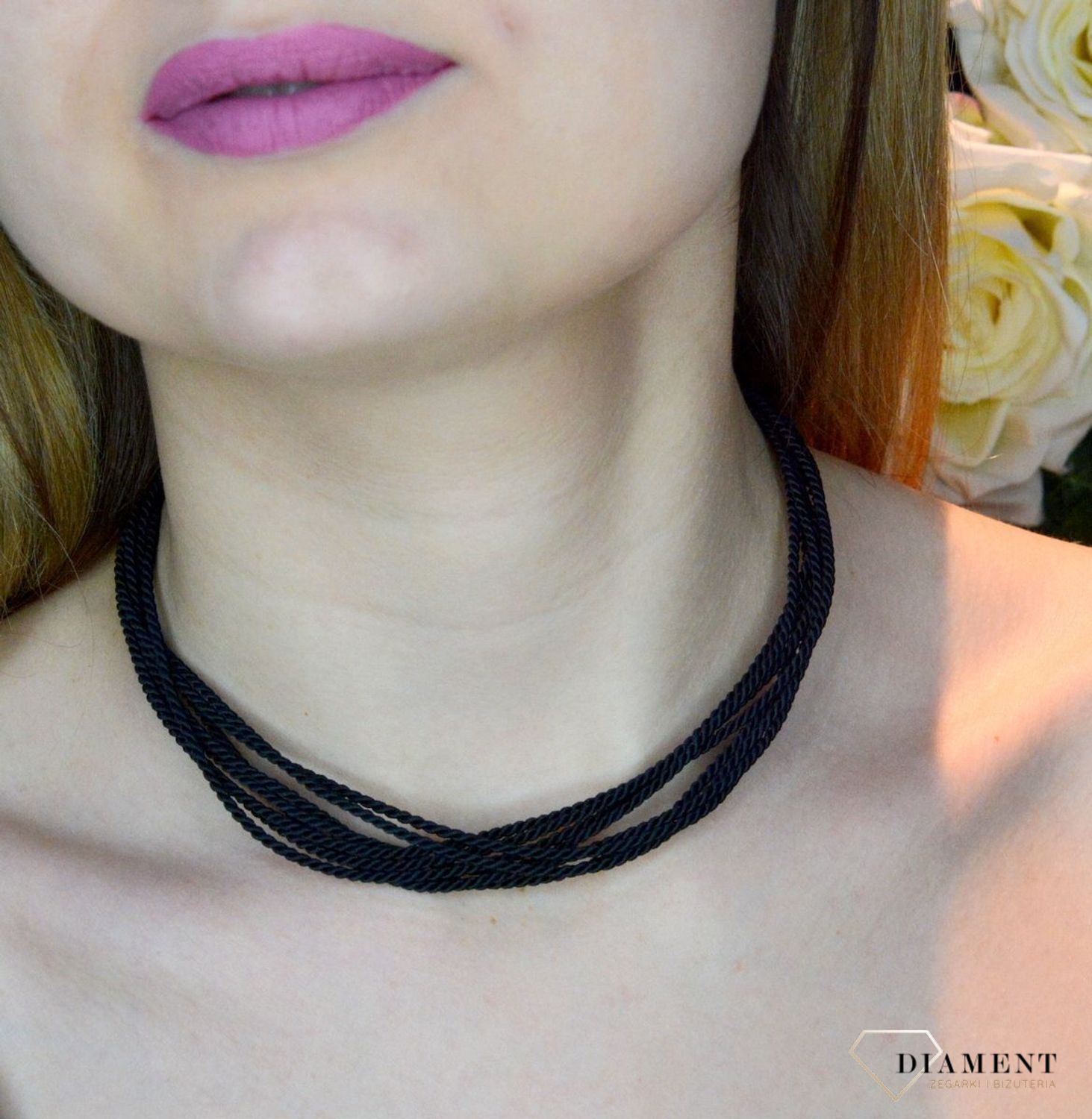 Naszyjnik czarny sznureczki ze srebrnym zapięciem DIA-SZNURKI-CZARNE-925. Ciekawy, oryginalny naszyjnik sznureczki to dodatek idealny na lato. Naszyjnik typu choker. Modny naszyjnik damski. Naszyjnik idealny na lato. Naszyjni.jpg