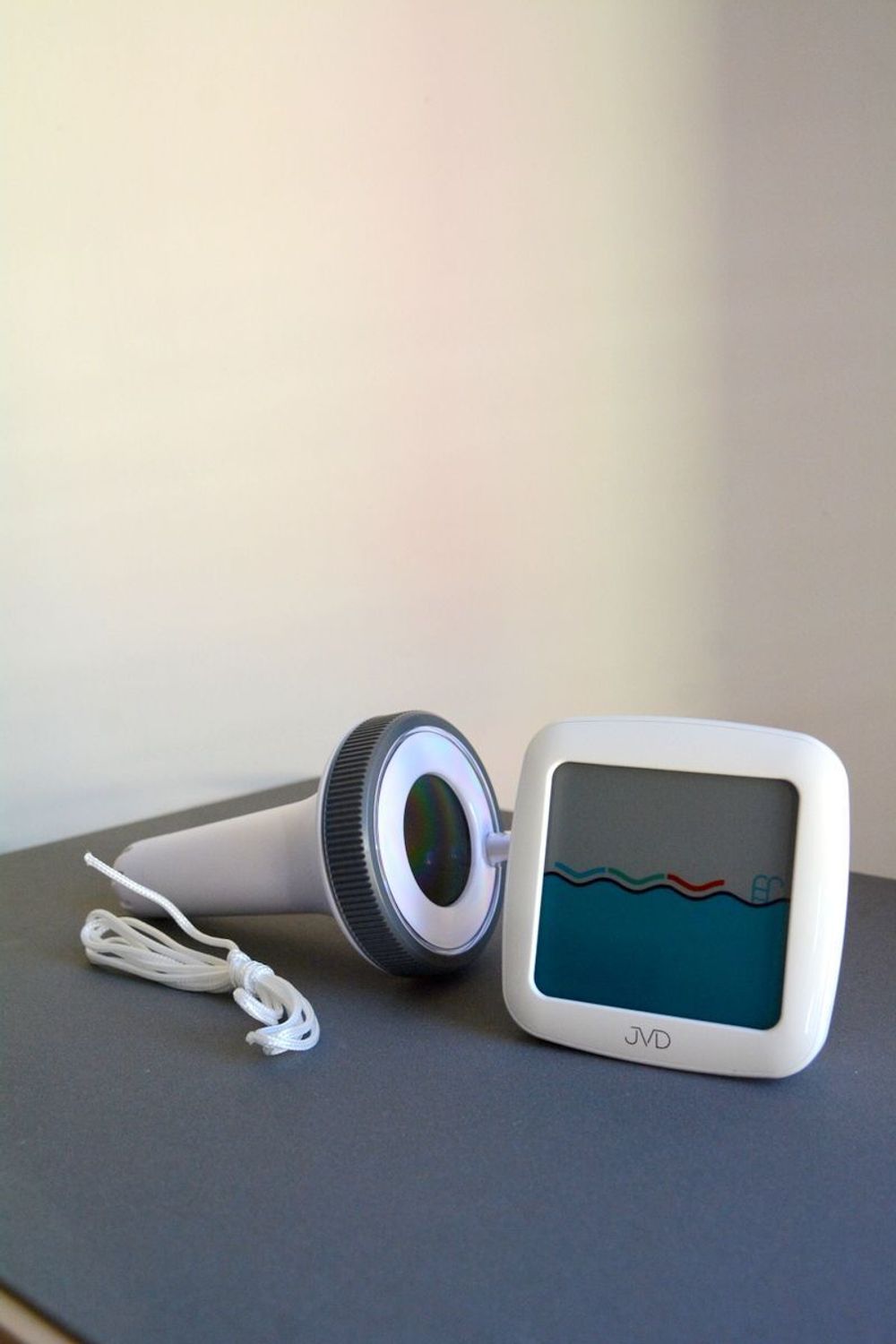 Termometr elektroniczny JVD T3385.2 sterowany radiowo. Termometry cyfrowe ✓Zegary z temperaturą ✓ Zegary na biurko✓ Gwarancja najniższej ceny✓ Grawer 0zł✓Zwrot 30 dni✓Negocjacje Zapraszamy.jpg