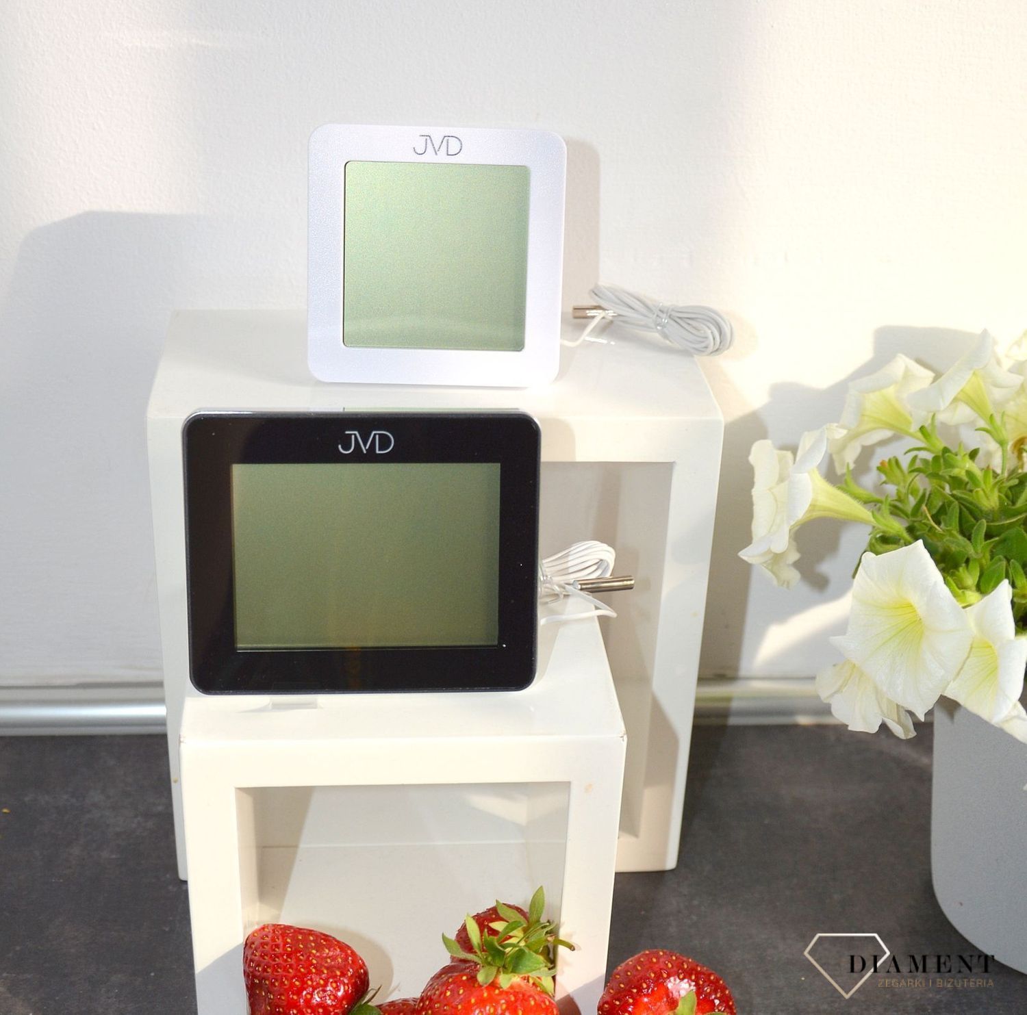 Termometr elektroniczny JVD czarny T713.jpg