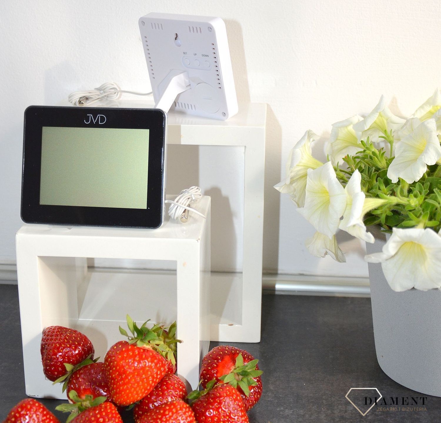 Termometr elektroniczny JVD czarny T713.jpg