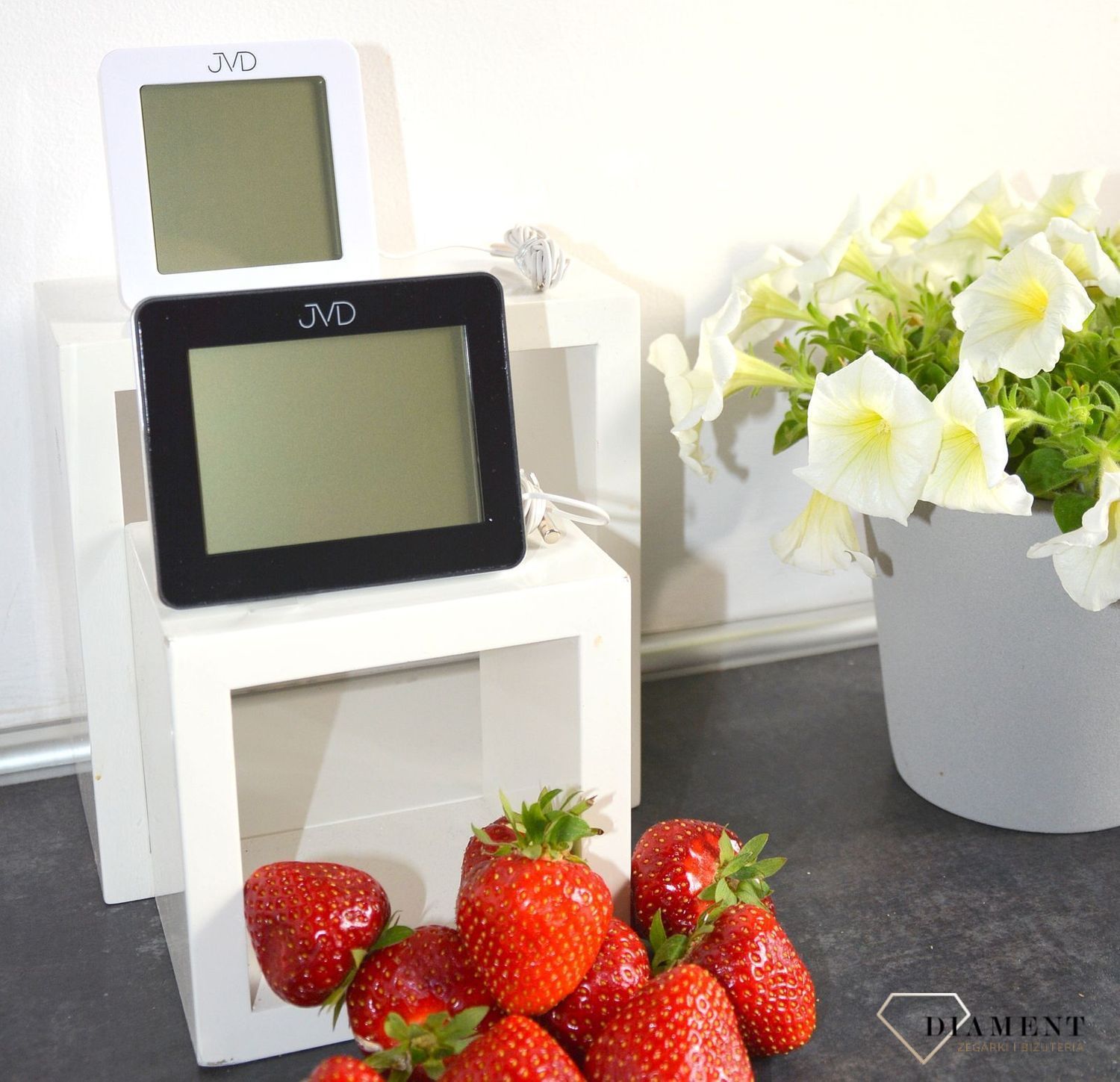 Termometr elektroniczny JVD biały T730.jpg