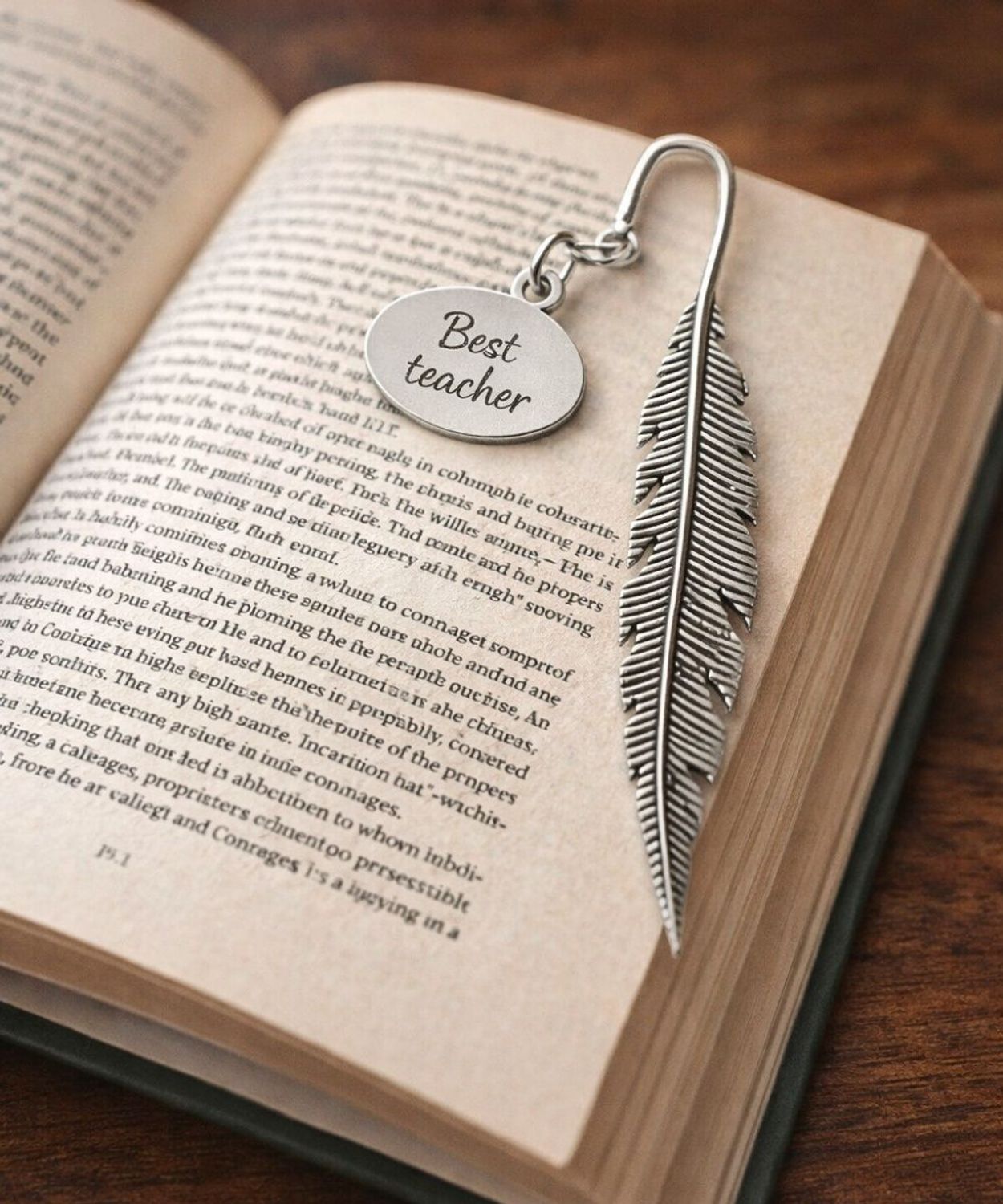 Srebrna zakładka do książki Ag 925 piórko na Dzień Nauczyciela DIA-ZAK-11353-925 (2).jpg