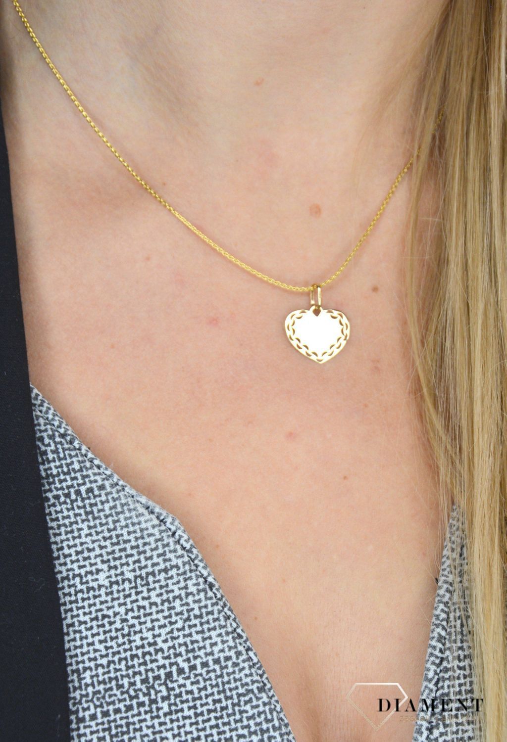 Zawieszka na łańcuszek ' Złote serce ze wzorem ' DIA-ZAW-0104-585.jpg