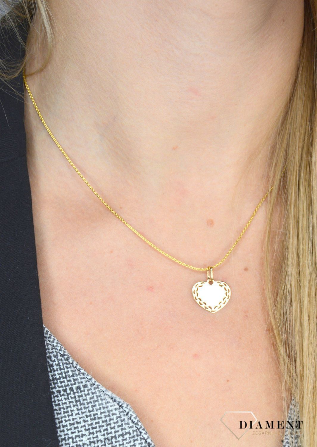 Zawieszka na łańcuszek ' Złote serce ze wzorem ' DIA-ZAW-0104-585.jpg