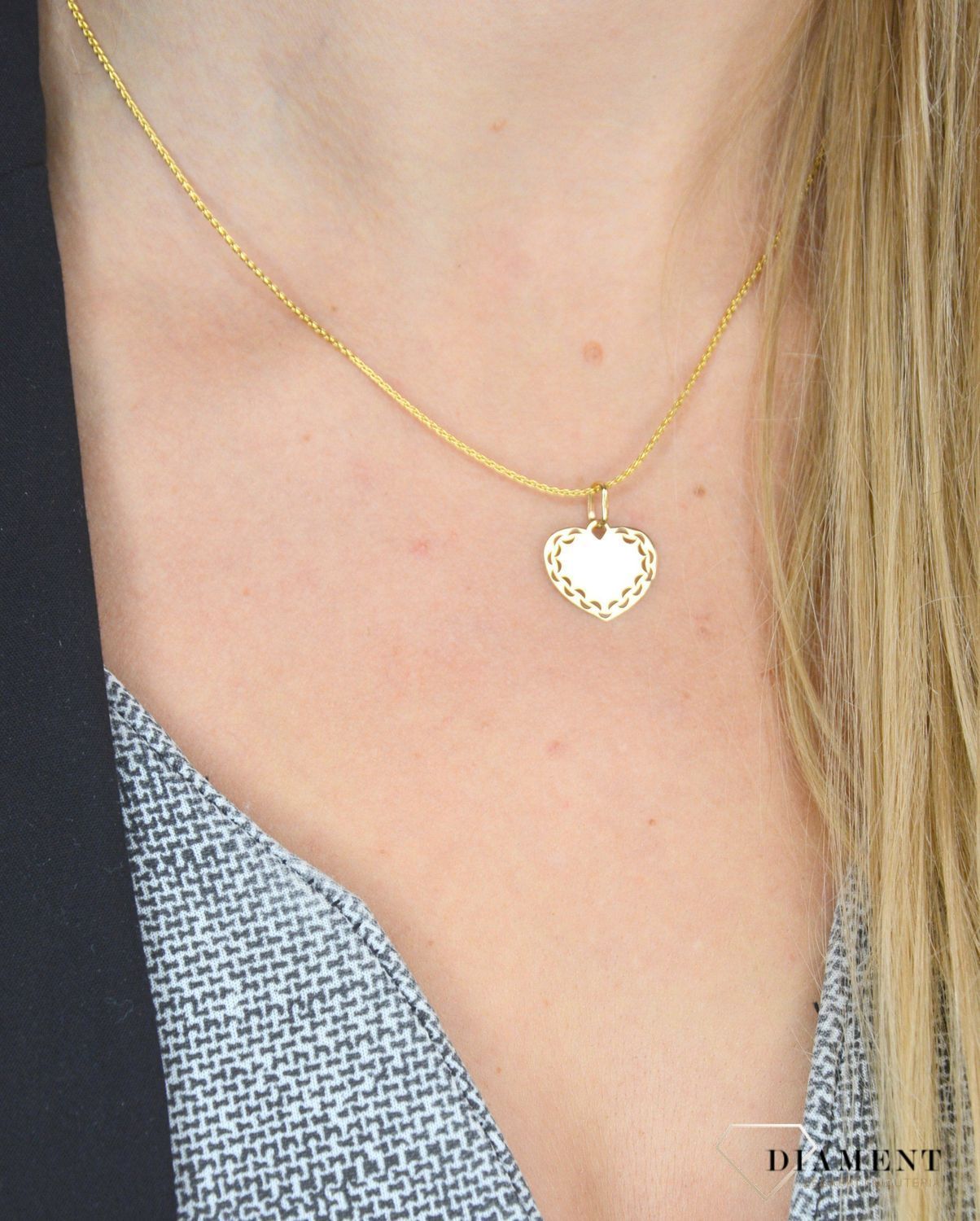 Zawieszka na łańcuszek ' Złote serce ze wzorem ' DIA-ZAW-0104-585.jpg