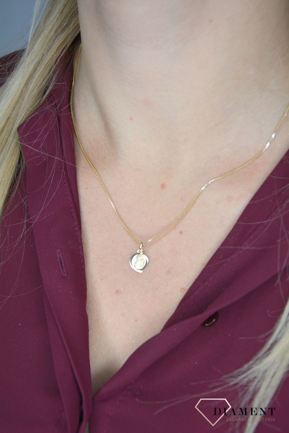 Złota zawieszka medalik ' Matka Boska Częstochowska ' DIA-ZAW-0106-585.jpg