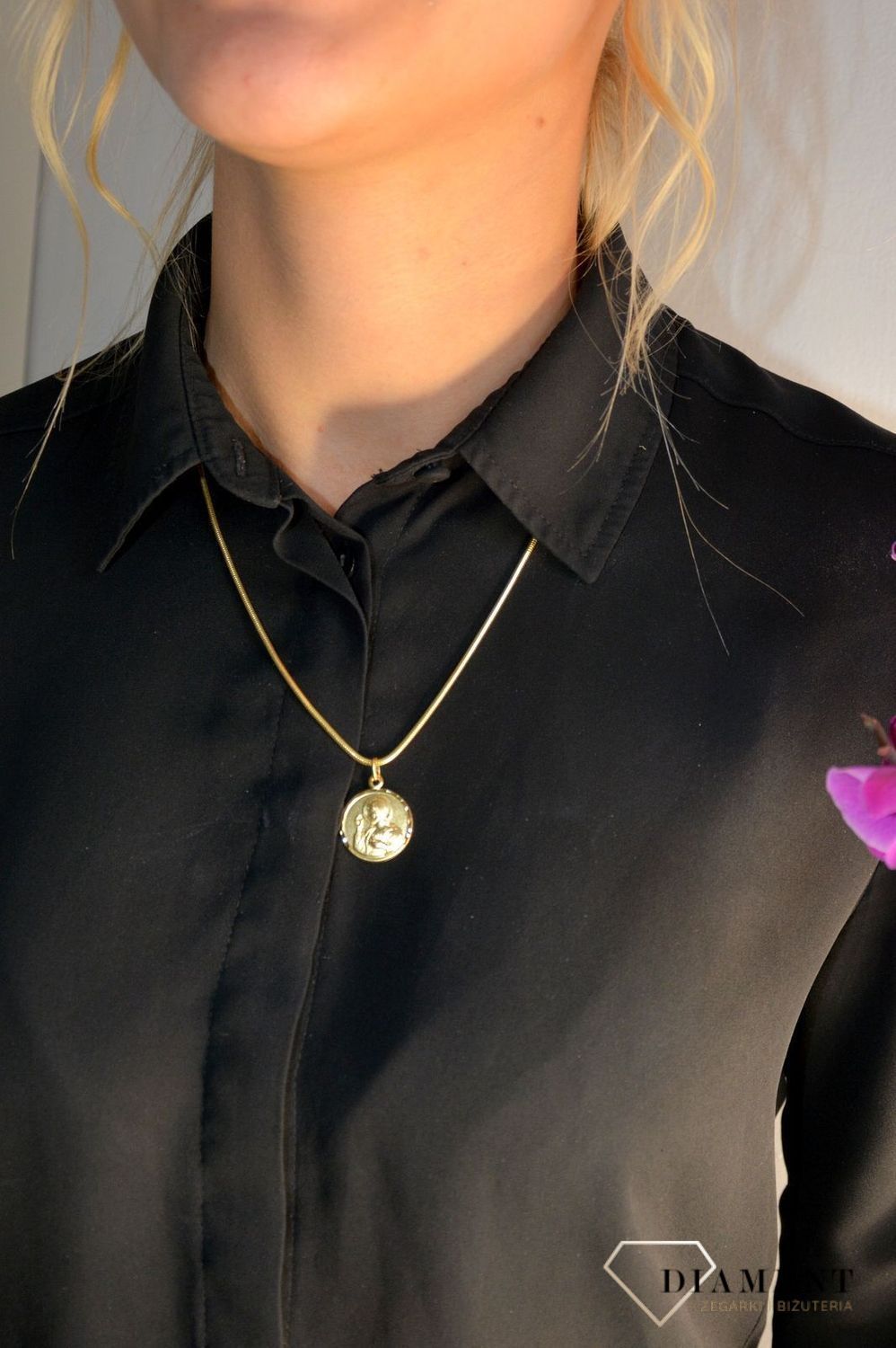 Złota zawieszka  ' Dwustronny medalik ' DIA-ZAW-0111-585 (1).jpg