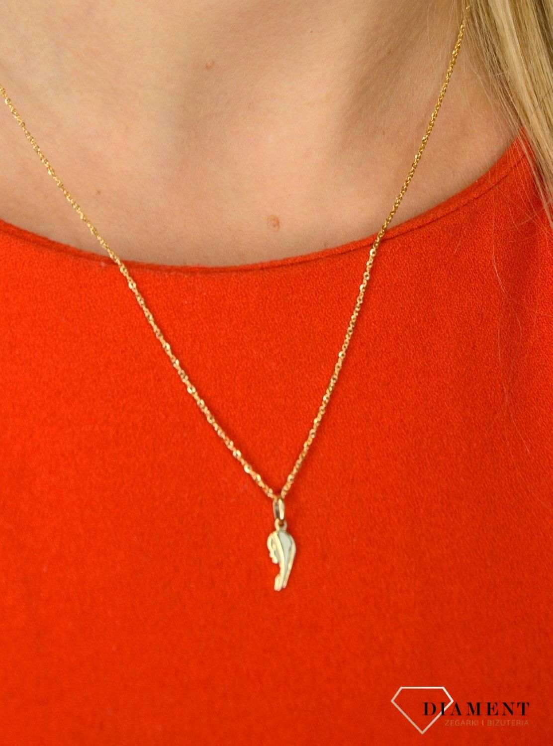 Złota zawieszka medalik z wizerunkiem Matki Boskiej DIA-ZAW-0115-585.jpg