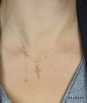 Złota zawieszka krzyż DIA-ZAW-0116-585. Wisiorek ze złota krzyżyk ✓Złote zawieszki✓Pamiątka Chrztu ✓Pamiątka Komunijna (6).JPG