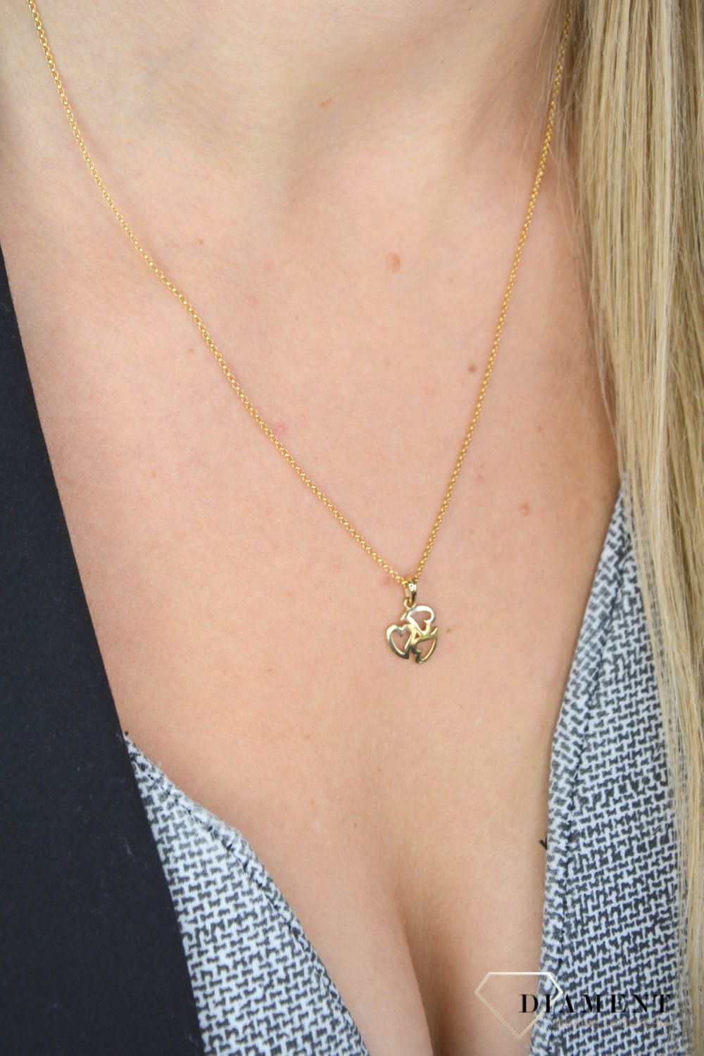 Złota zawieszka 585 trzy serca razem DIA-ZAW-0354-585.jpg