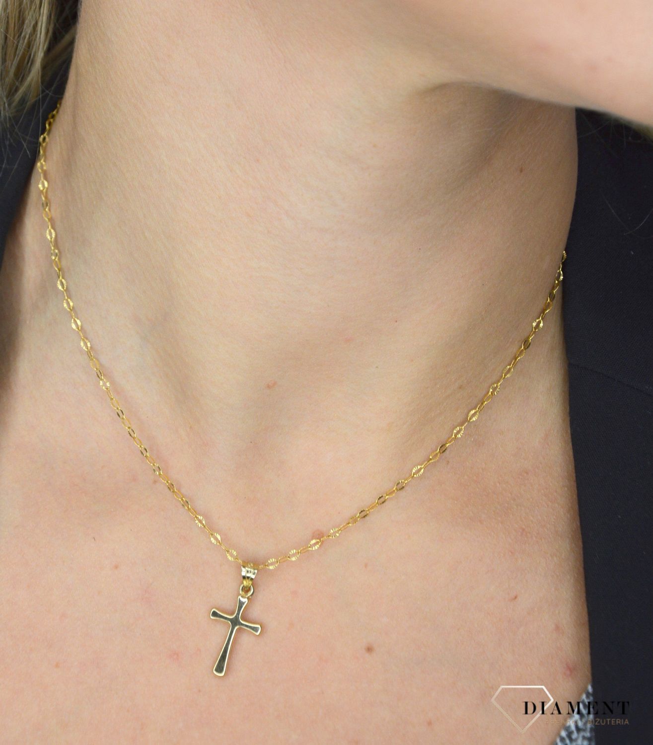 Złota zawieszka krzyżyk 585 DIA-ZAW-0362-585.jpg