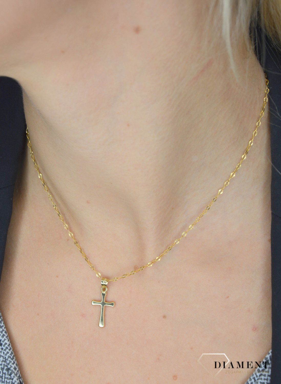 Złota zawieszka krzyżyk 585 DIA-ZAW-0362-585.jpg