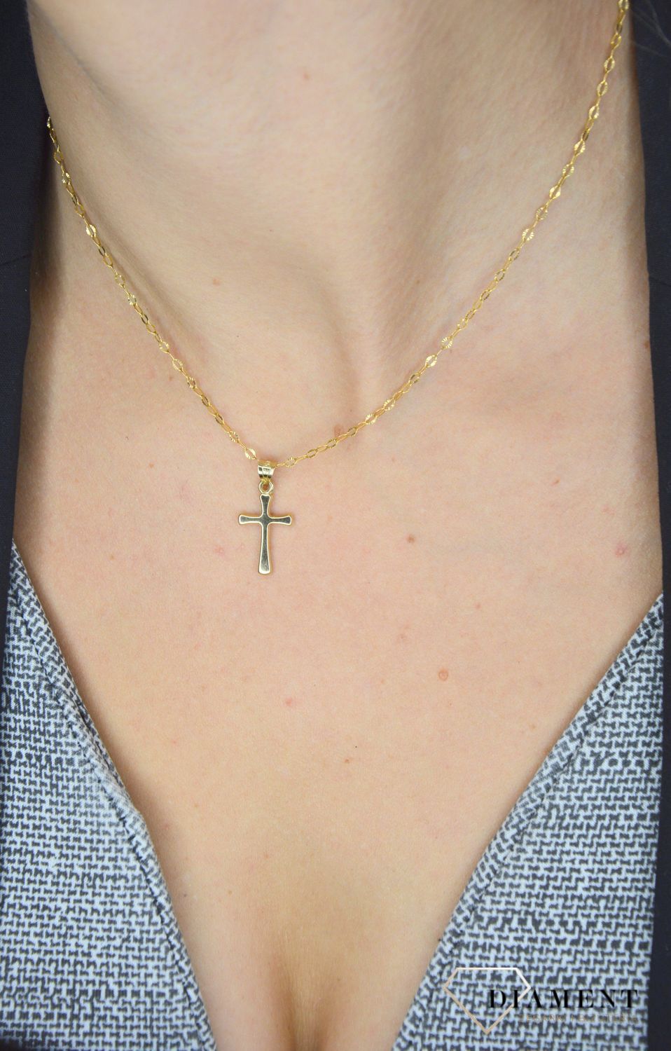 Złota zawieszka krzyżyk 585 DIA-ZAW-0362-585.jpg