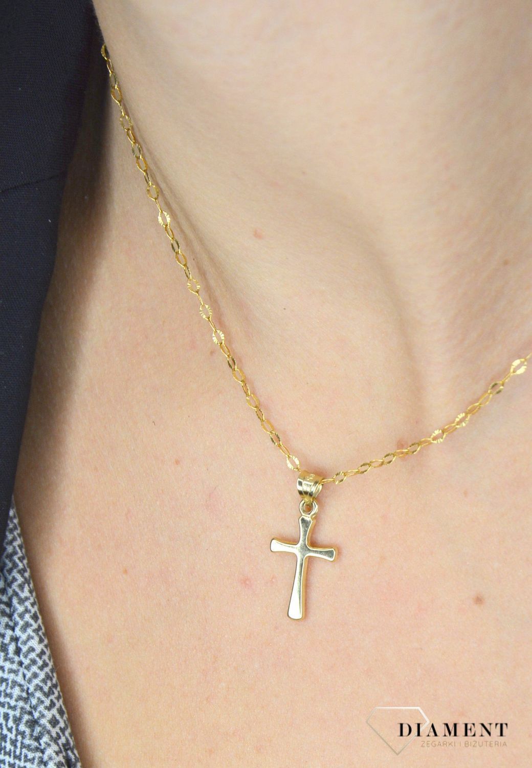 Złota zawieszka krzyżyk 585 DIA-ZAW-0362-585.jpg