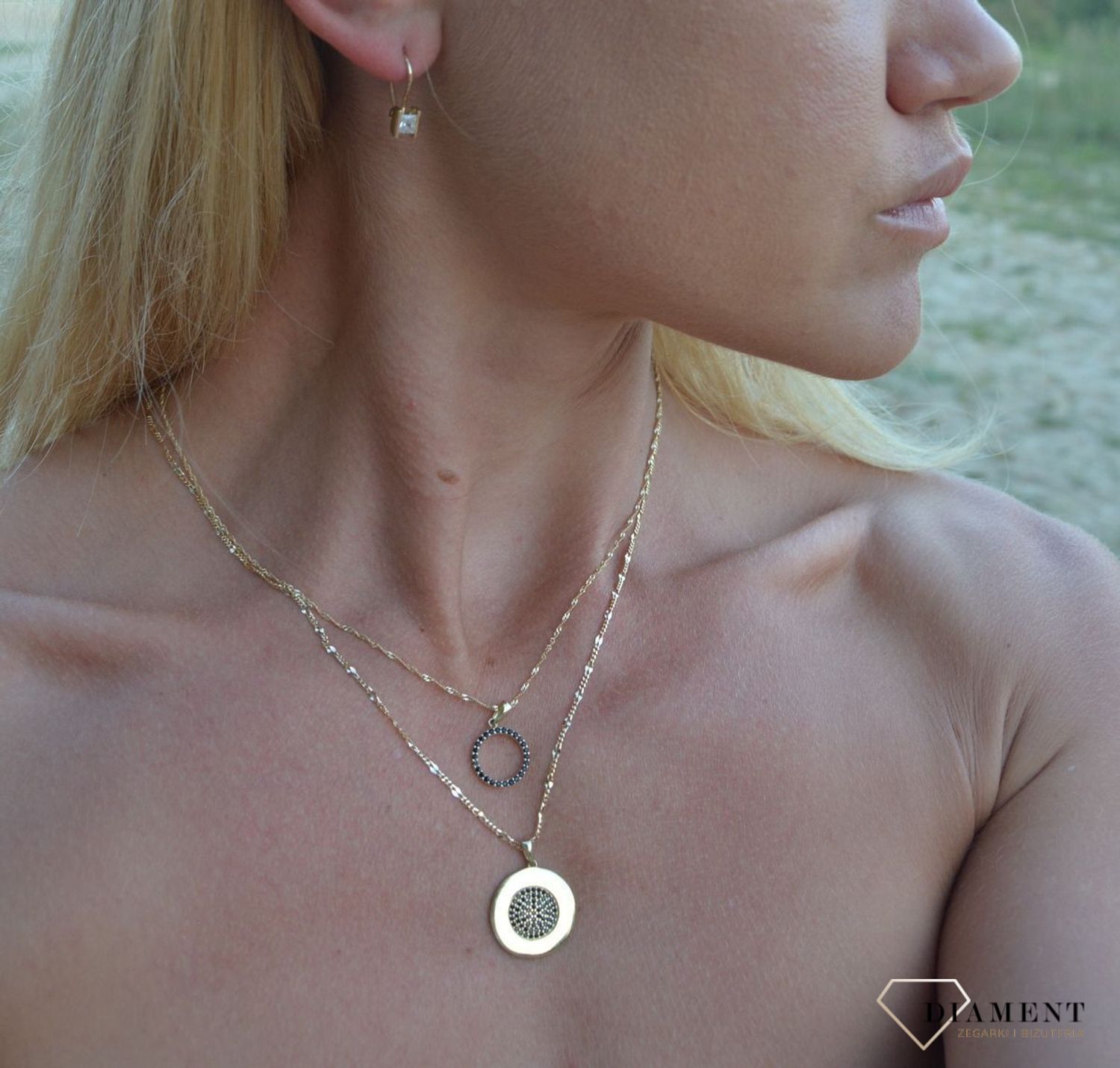 Złota zawieszka 585 koło z czarną cyrkonią DIA-ZAW-0389-585.jpg