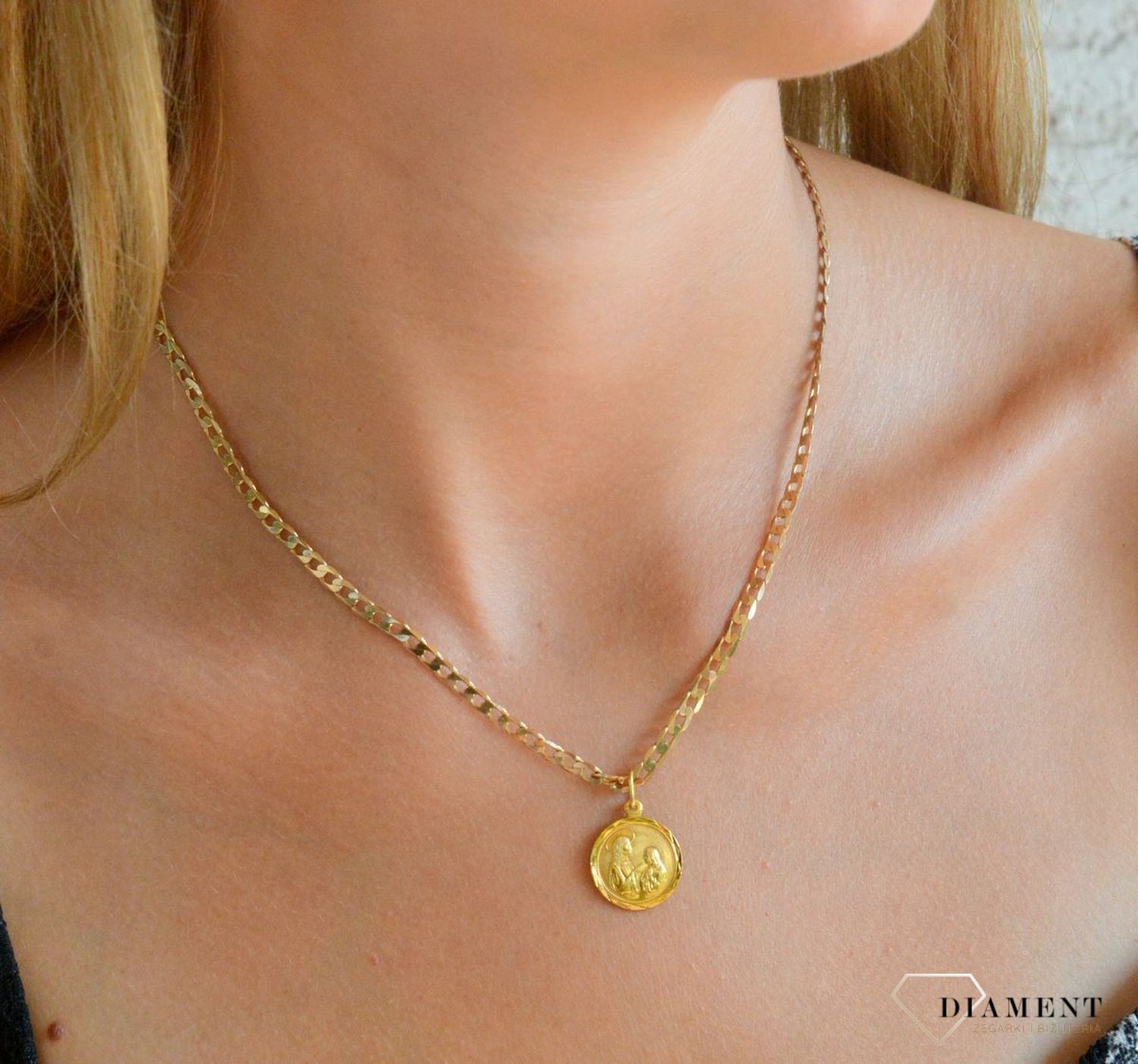 Złota zawieszka 585 medalik dwustronny Pamiątka I Komunii Świętej DIA-ZAW-0530-585.jpg