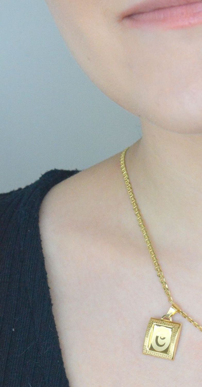 Zawieszka złota literka C próba 585, litera C DIA-ZAW-0869-585. Złoty wisiorek litera C.jpg