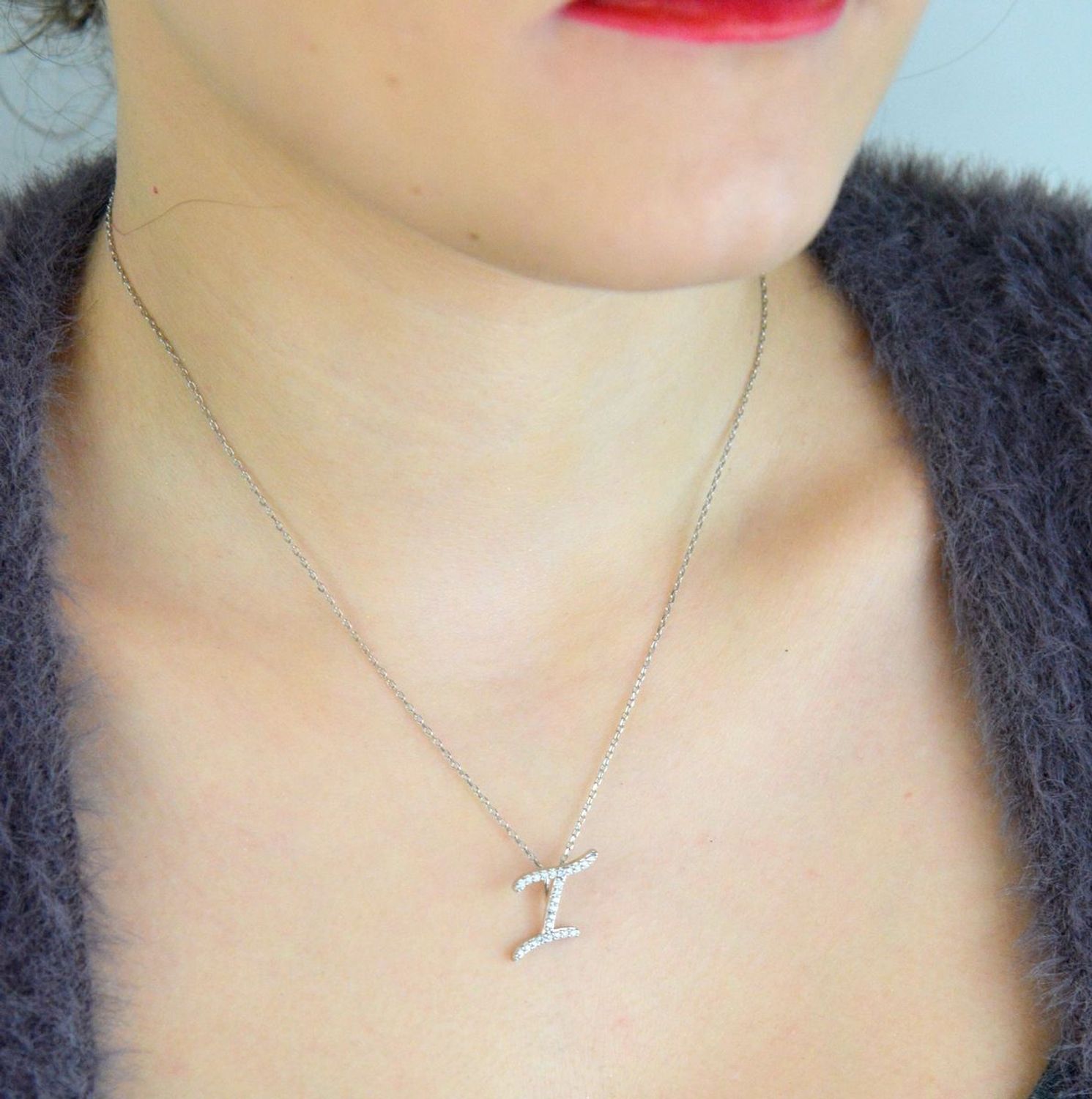 Zawieszka srebrna 925 DIA-ZAW-0801-925 – literka I z cyrkoniami, 1,5x1,5 cm.jpg