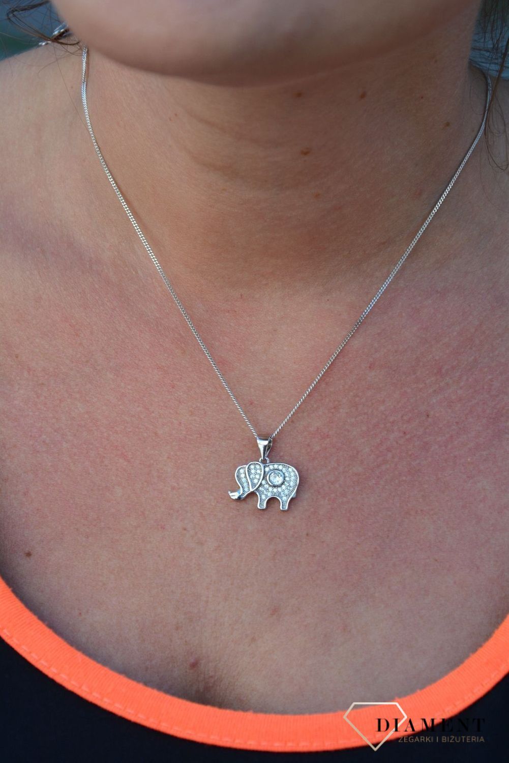 Srebrna zawieszka słoń z cyrkoniami DIA-ZAW-0803-925.jpg