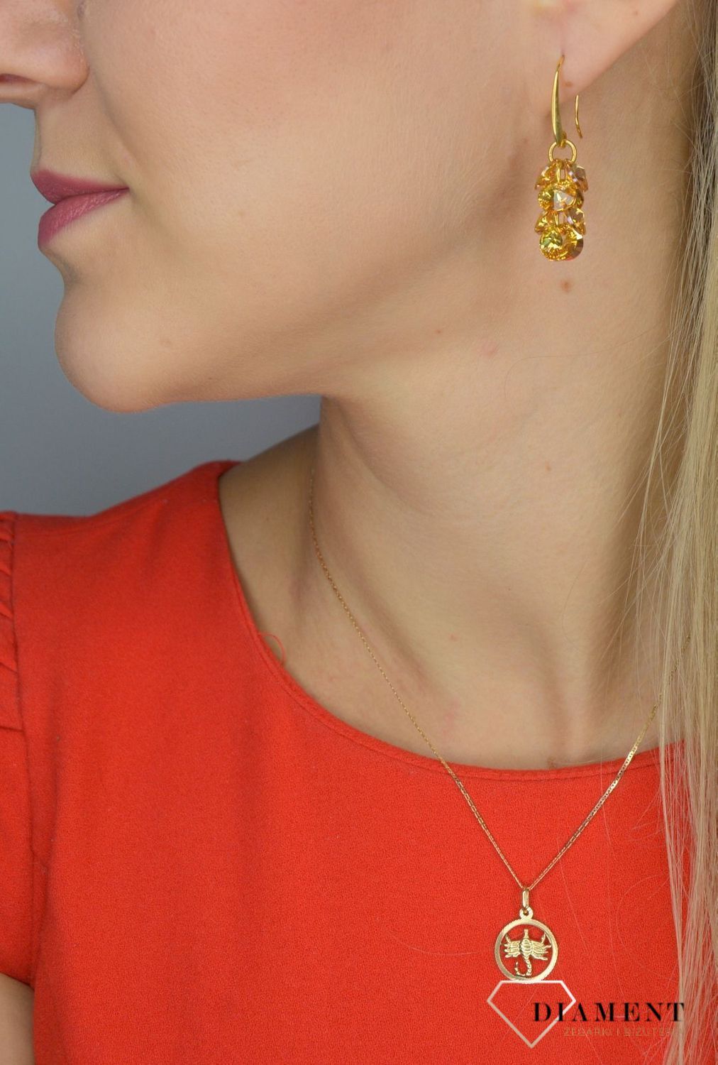 Złota zawieszka 585 znak zodiaku skorpion DIA-ZAW-0840-585 💎 Złota zawieszka w okrągłym kształcie ze znakiem zodiaku skorpion.jpg