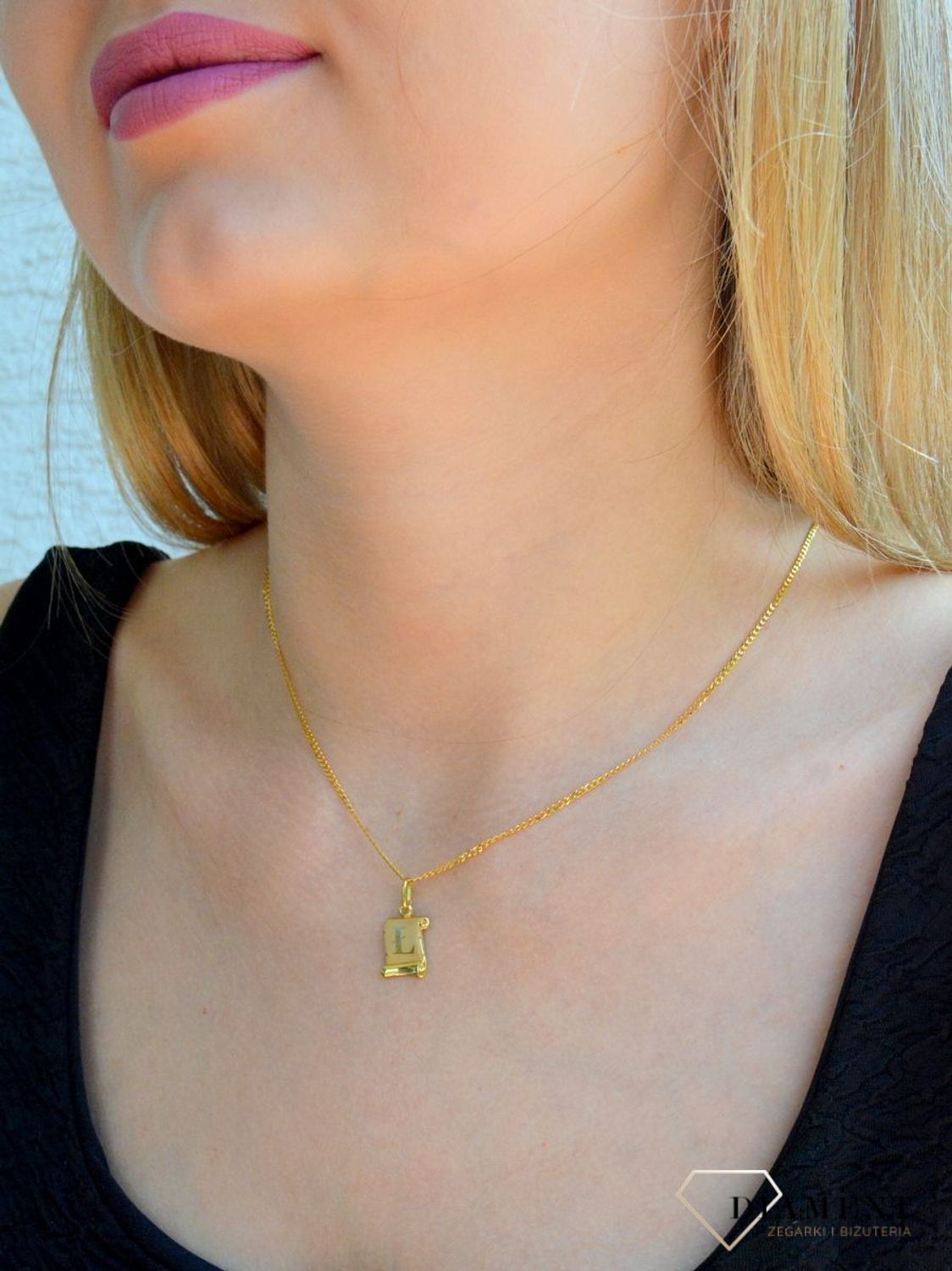 Złota zawieszka damska literka  Ł 333 Literka Ł na papirusie DIA-ZAW-0849-333 Wisiorek z literka do łańcuszka.  Zawieszka złota do łańcuszka literka H. Literka zawieszka idealny pomysł na prezent..jpg