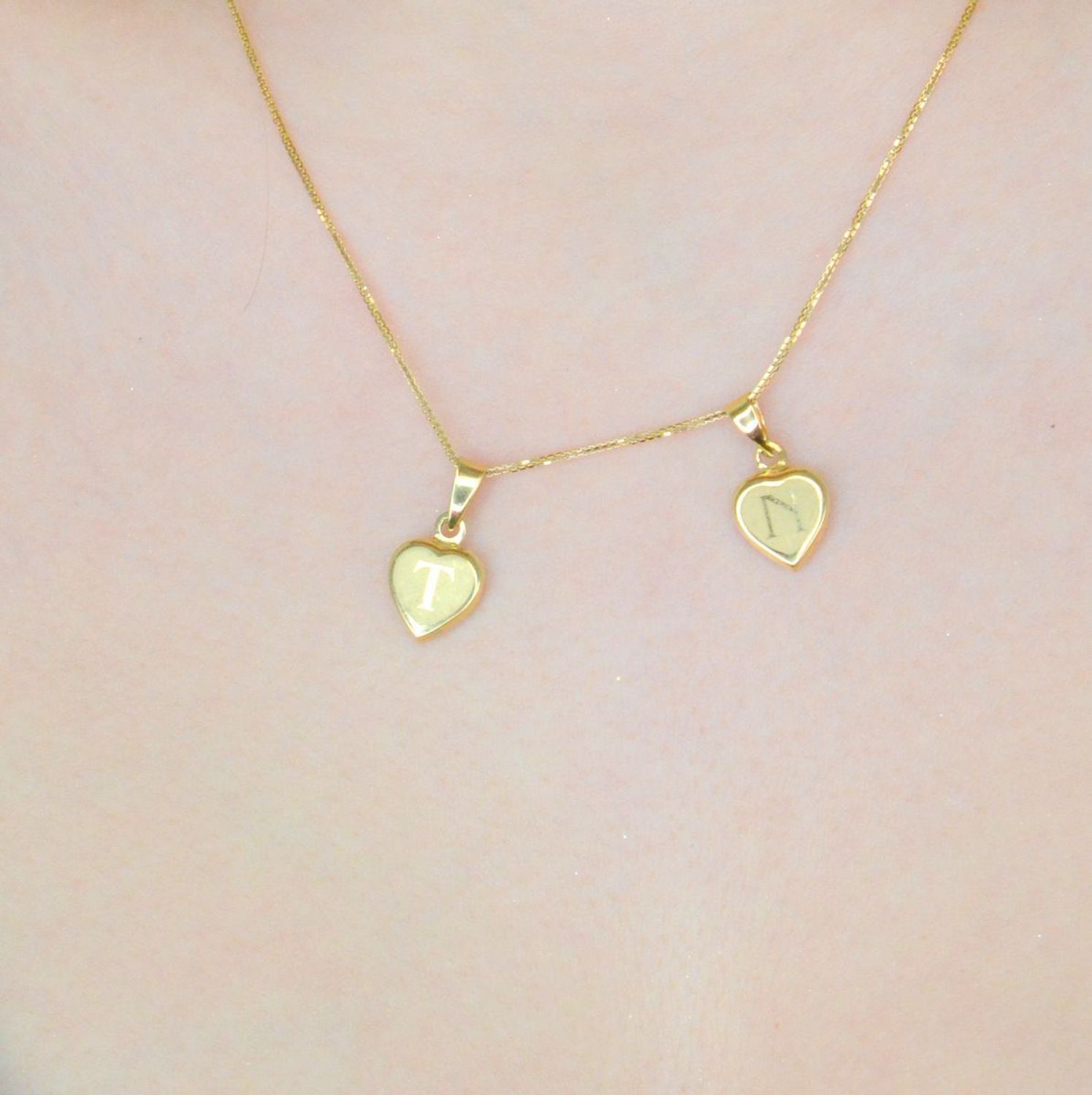 Zawieszka złota Apart literka T, litera T próba 585 DIA-ZAW-0872-585. Złota zawieszka Apart z literką na prezent. Zawieszka serce dla kobiety. Personalizowana zawieszka. Zawieszka z literą.1.jpg