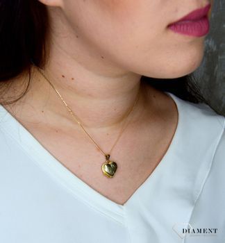 Otwierana zawieszka w kształcie serca marki Diament wykonana ze złota próby 585. Piękny sekretnik w którym można schować fotografię bliskiej osoby lub liścik z wyznaniem. (3).JPG