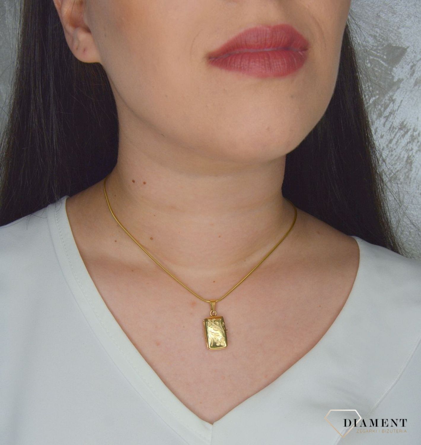 Złota zawieszka 585 puzderko prostokątne z grawerem DIA-ZAW-0967-585 (1).jpg