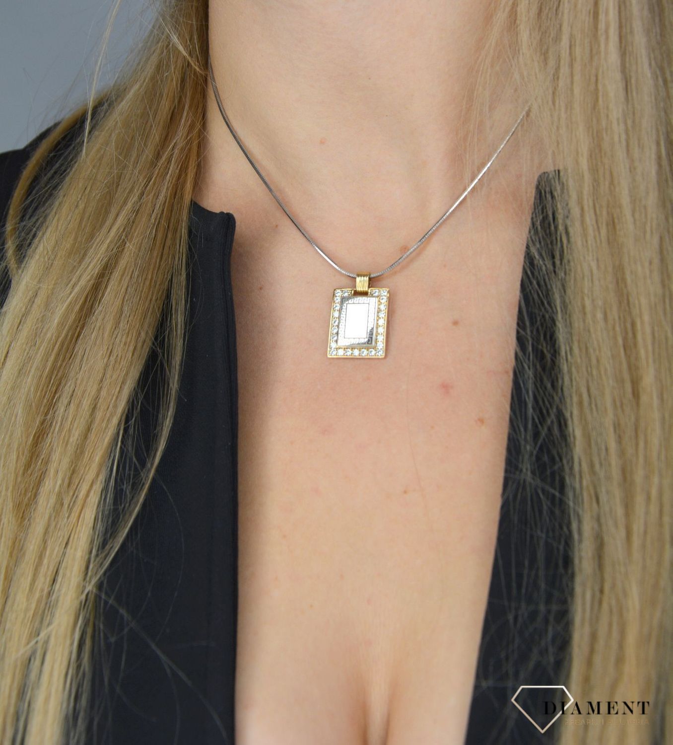 Złota zawieszka 585 prostokątna z z motywem białego złota DIA-ZAW-0973-585.jpg