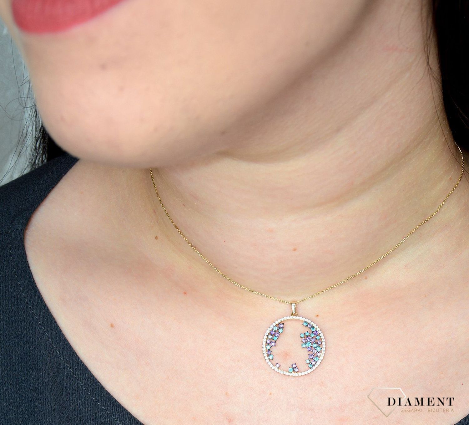 Złota zawieszka 585 okrągła kółko w kolorach DIA-ZAW-0977-585.jpg