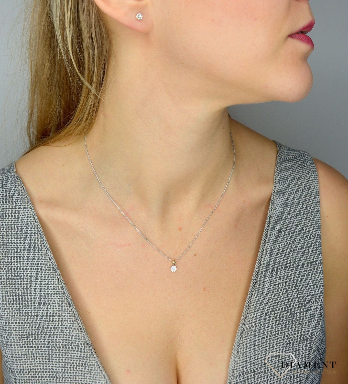 Złota zawieszka 585 malutki kwiatek DIA-ZAW-0986K-585.jpg