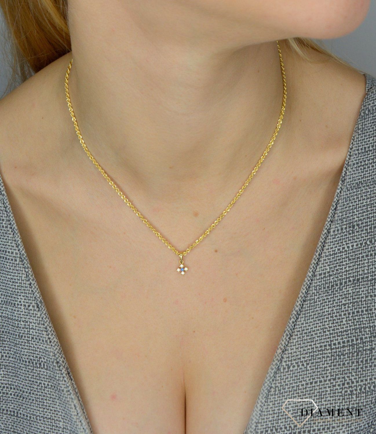 Złota zawieszka 585 z cyrkonią DIA-ZAW-0993K-585.jpg