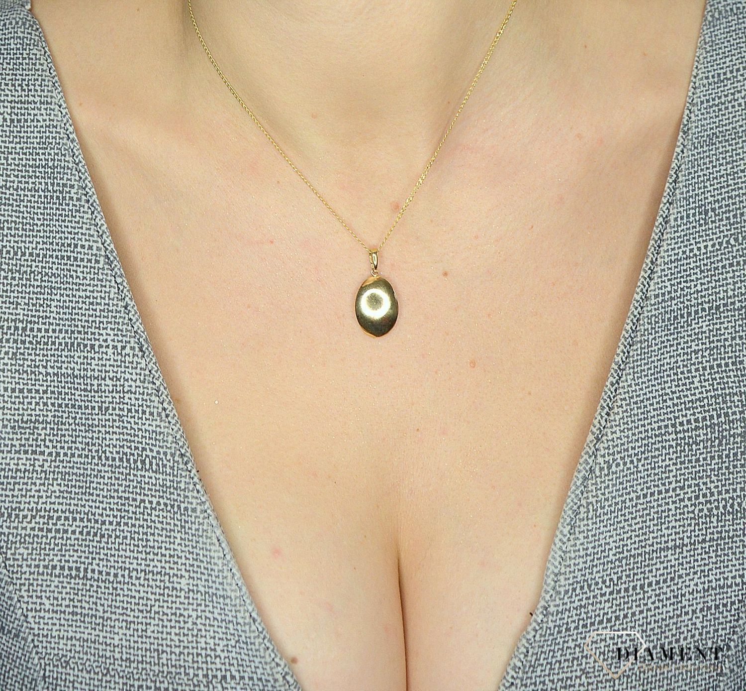 Złota zawieszka 585 gładki owal DIA-ZAW-1003K-585.jpg