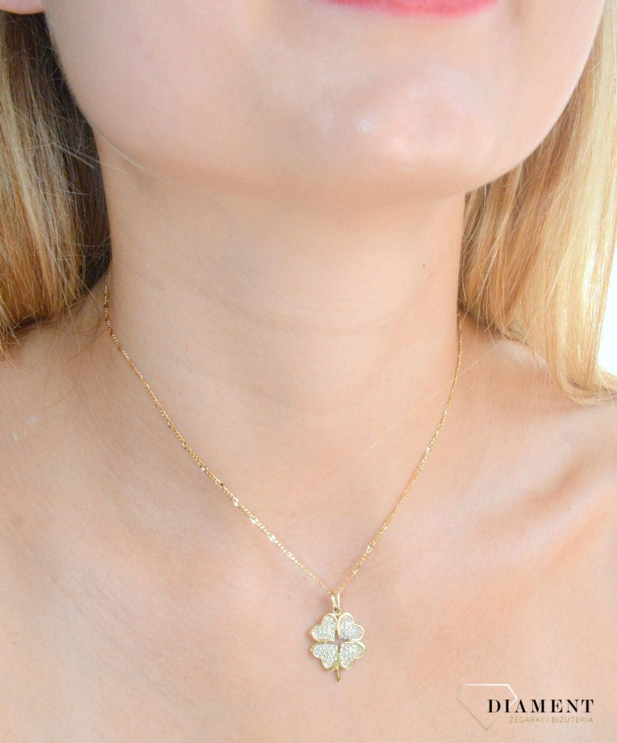 Zawieszka złota Koniczyna z cyrkoniami 585 DIA-ZAW-10368-585 (2).jpg