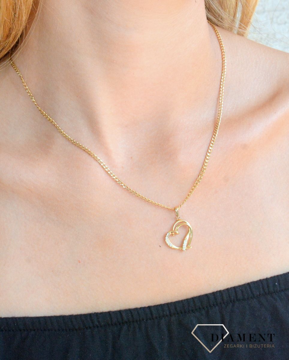 Zawieszka złota Trzy połowy serca 585 DIA-ZAW-10407-585 (1).jpg