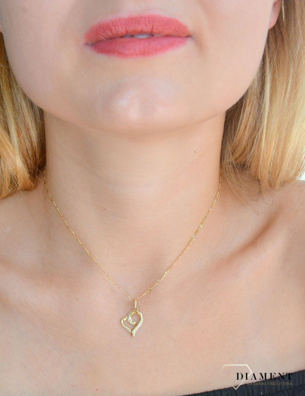 Zawieszka złota Zakręcone serduszko 585 DIA-ZAW-10414-585 (3).jpg