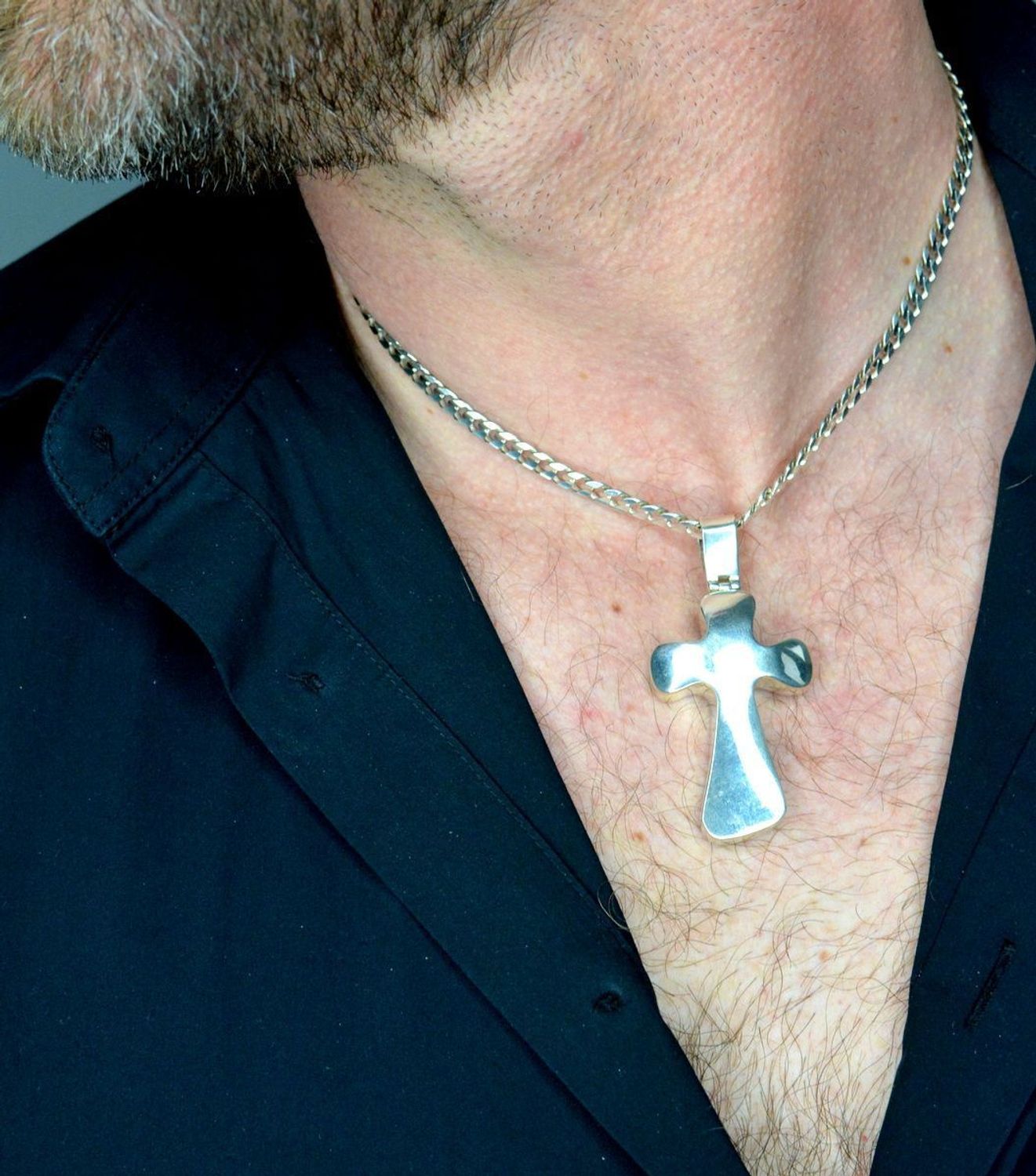 Duży srebrny krzyż męski 5 cm DIA-ZAW-10573-925. Srebrna zawieszka. Zawieszka srebrna krzyż. Duży srebrny krzyż. Srebrny krzyż dla mężczyzny. Krzyż srebrny na prezent..jpg