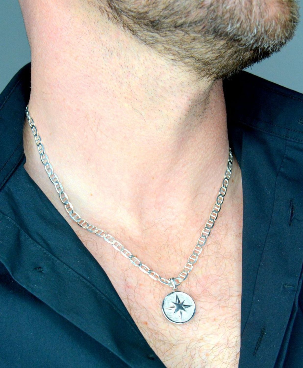 Srebrna zawieszka róża wiatrów 2 cm DIA-ZAW-10574-925. Srebrna zawieszka róża wiatrów. Srebrna zawieszka damska. Zawieszka srebrna męska. Zawieszka srebrna róża wiatrów na prezent..jpg