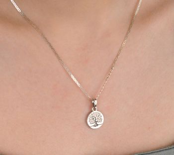Zawieszka srebrna próba 925, drzewko szczęścia  DIA-ZAW-10615-925 Ta piękna zawieszka z wysokiej jakości srebra próby 925 przedstawia symbol drzewka szczęścia na okrągłej blaszce (2).JPG