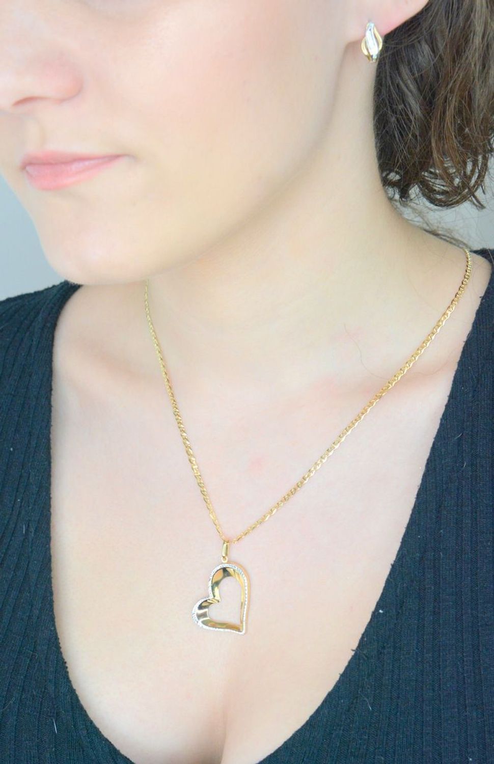 Duża zawieszka złota serce z białym złotem próba 585 DIA-ZAW-10903-585. Duża zawieszka złota. Złota biżuteria z sercem. Zawieszki złote. Prezent dla kobiety. Złota biżuteria. Modne zawieszki.1.jpg