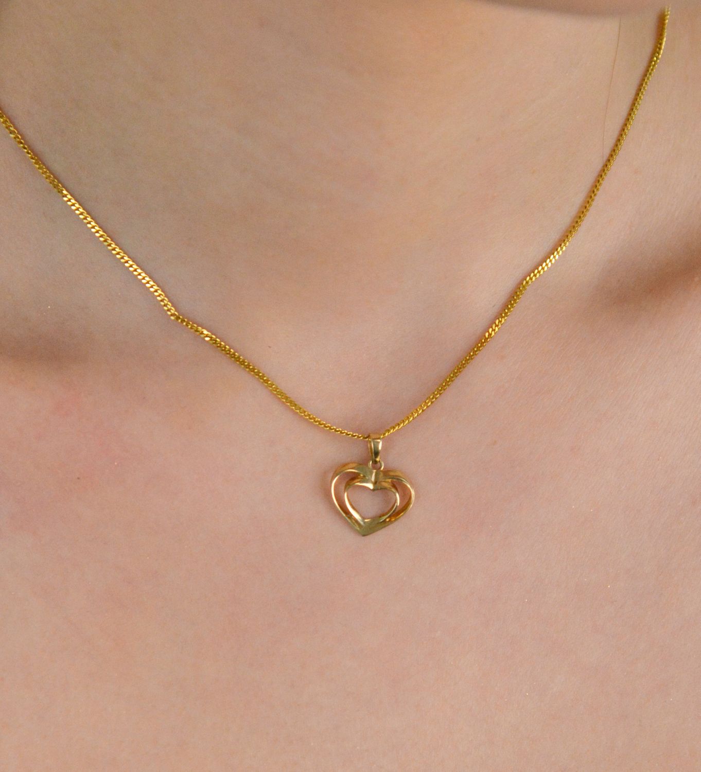 Złota zawieszka serce w sercu 585.jpg
