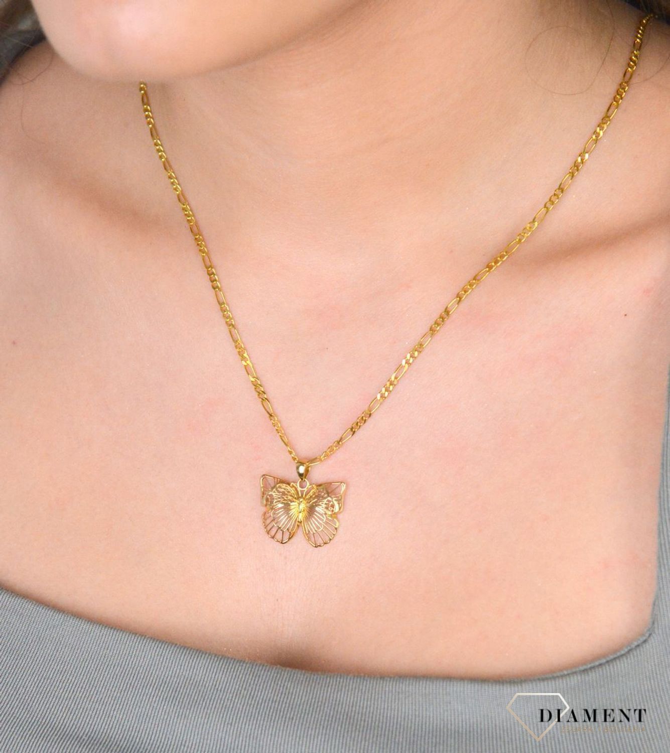 Zawieszka złota motyl ażurowy pr 585, DIA-ZAW-11101-585 Wisiorek został wykonany z wysokiej jakości złota próby 585. Złoto to jeden z najpopularniejszych kruszców, cenione przez kobiety 1.jpg