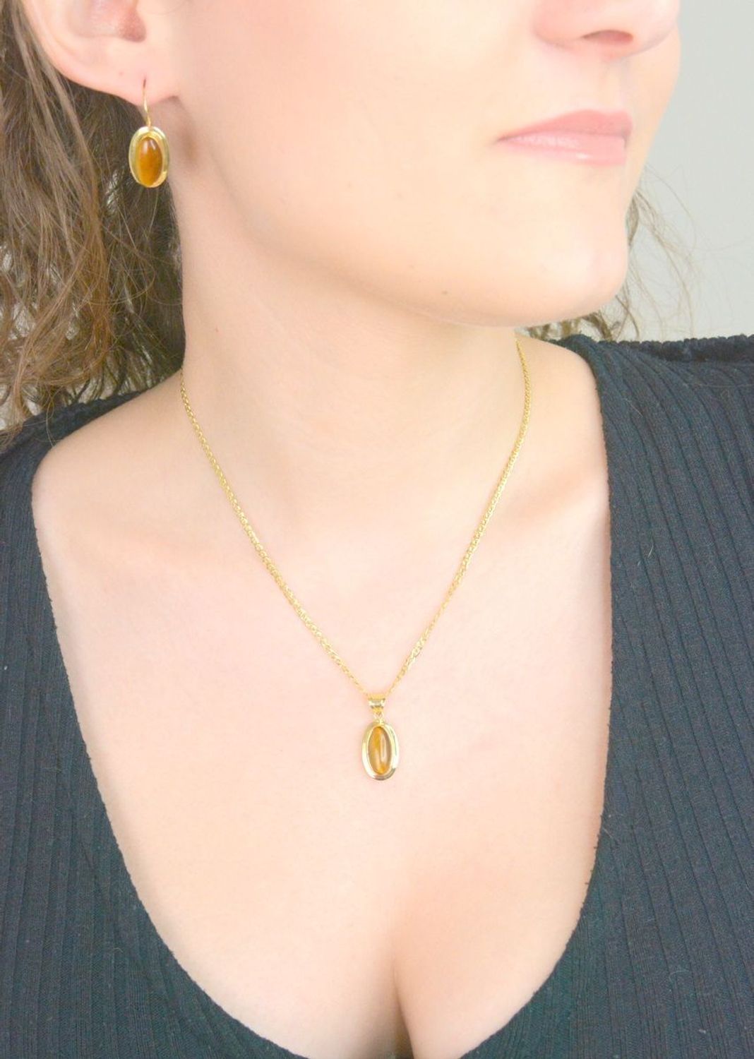 Złota zawieszka z kamieniem naturalnym tygrysie oko próba 585 DIA-ZAW-11126-585.jpg