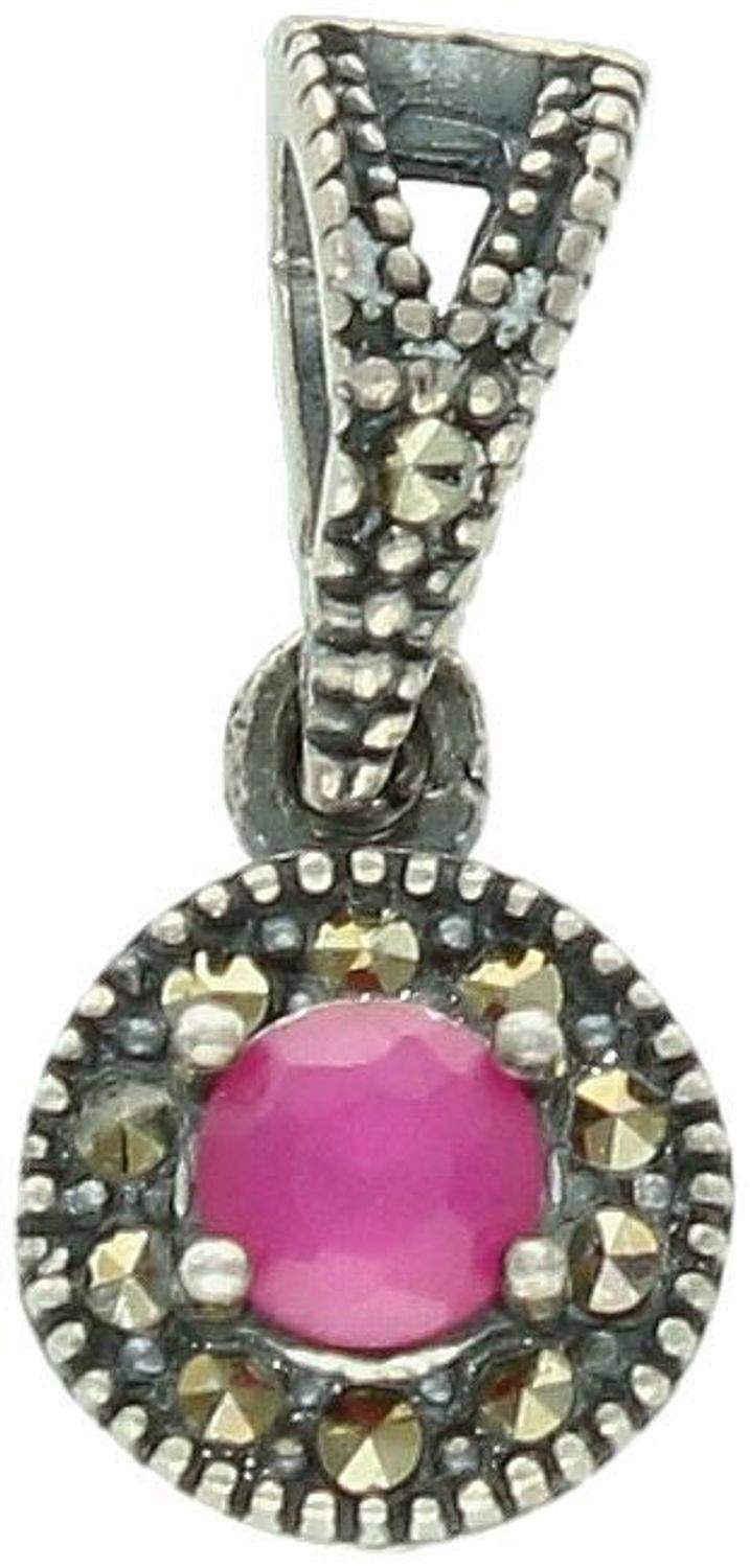 Zmysłowa zawieszka srebrna DIA-ZAW-11172-925 o wadze 1,50 g, z różowym kamieniem i połyskującymi markazytami. Delikatna forma i wyrafinowany blask – srebro próby 925.1.jpg