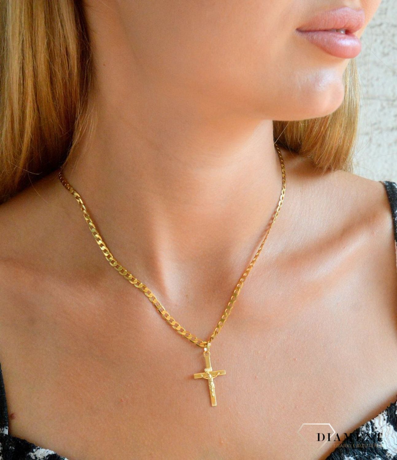 Zawieszka złota 585 Złoty krzyżyk z wizerunkiem Pana Jezusa.webp