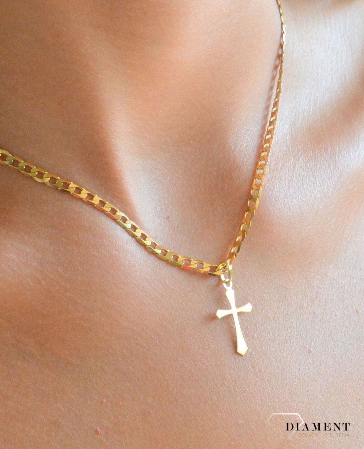 Zawieszka złota 585 Złoty krzyżyk grawerowany DIA-ZAW-11211-585.jpg